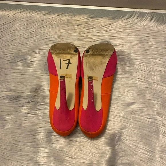 Penny Loves Kenny Pink & Orange Suede with Gold Beaded Top Accent Heels - Picture 11 of 12
